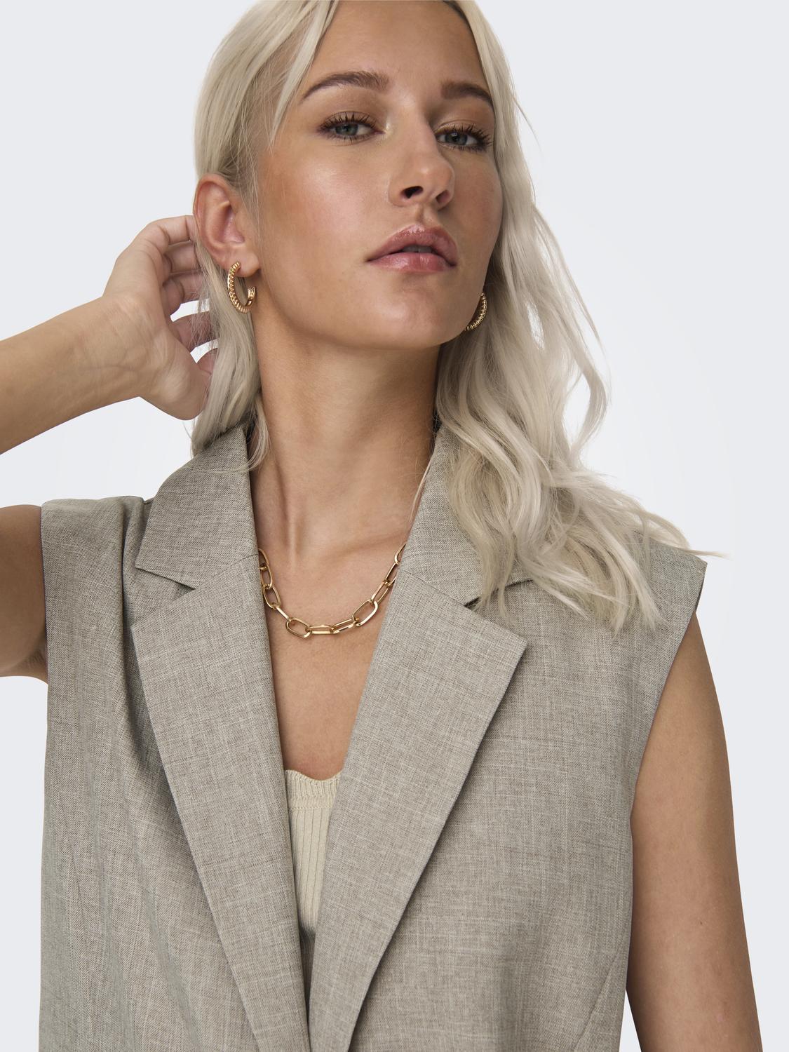 model_shot-detail